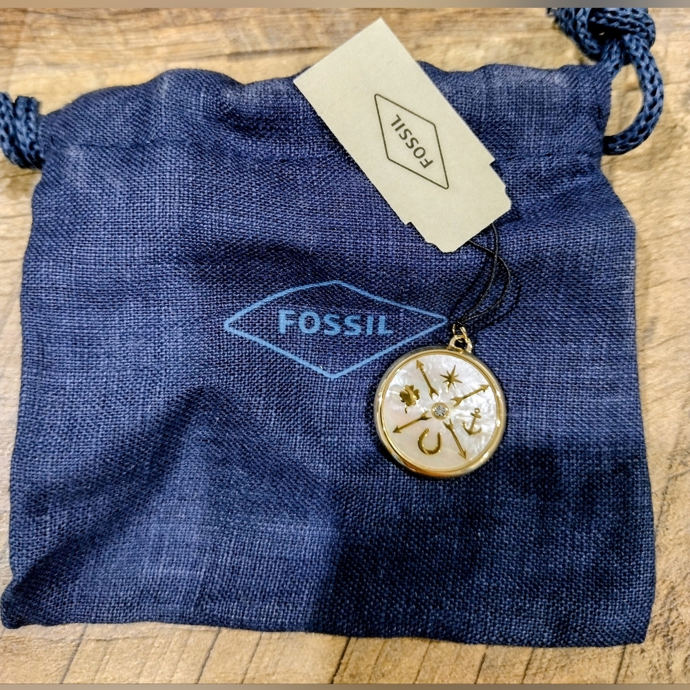 Brand New Fossil Mother Of Pearl Necklace Charm